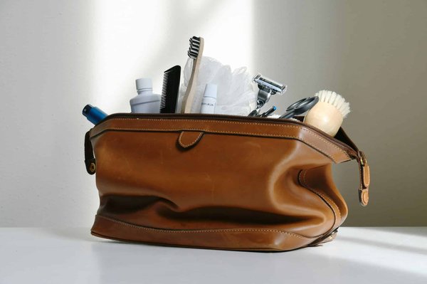 Trousse de toilette pour voyager : style, durabilité et confort